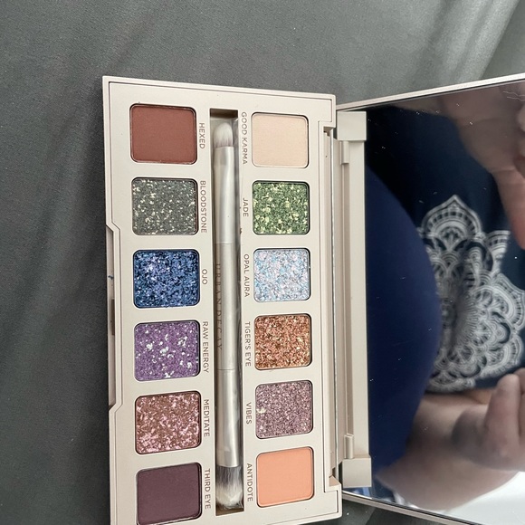 Urban decay stoned vibes - Picture 2 of 2